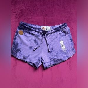 Hawaiian shorts